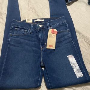 Levi’s women